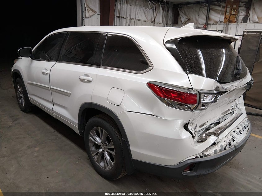 2015 Toyota Highlander Le Plus V6