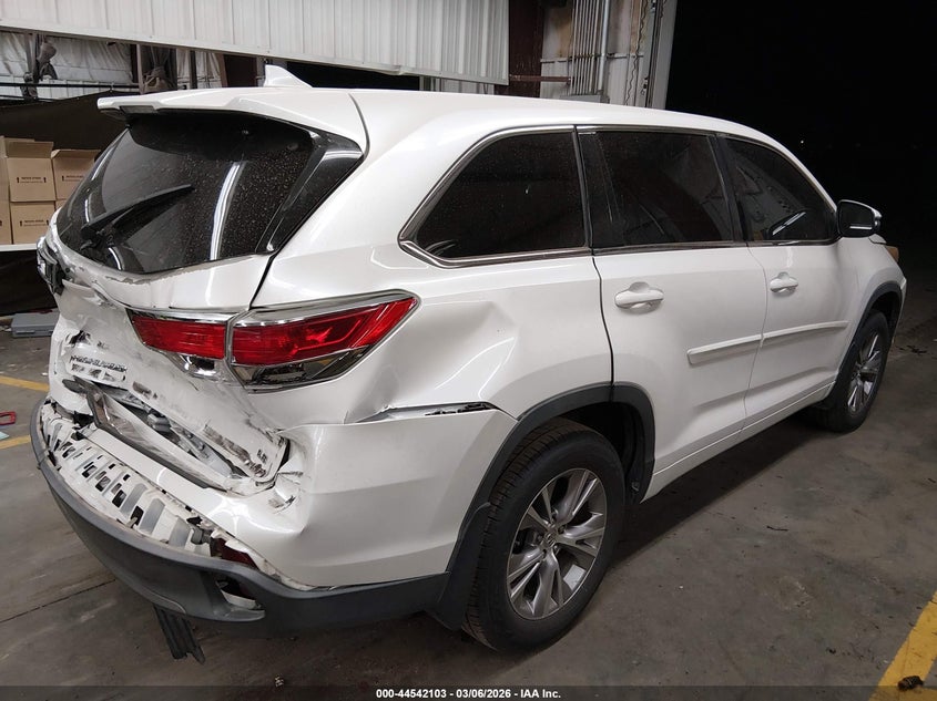 2015 Toyota Highlander Le Plus V6