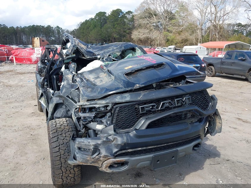 2021 RAM 1500 6.2L V-8 SUPERCHARGE(VIN: 1C6SRFU91MN826687