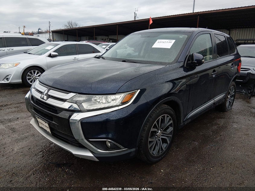 2016 Mitsubishi Outlander Se