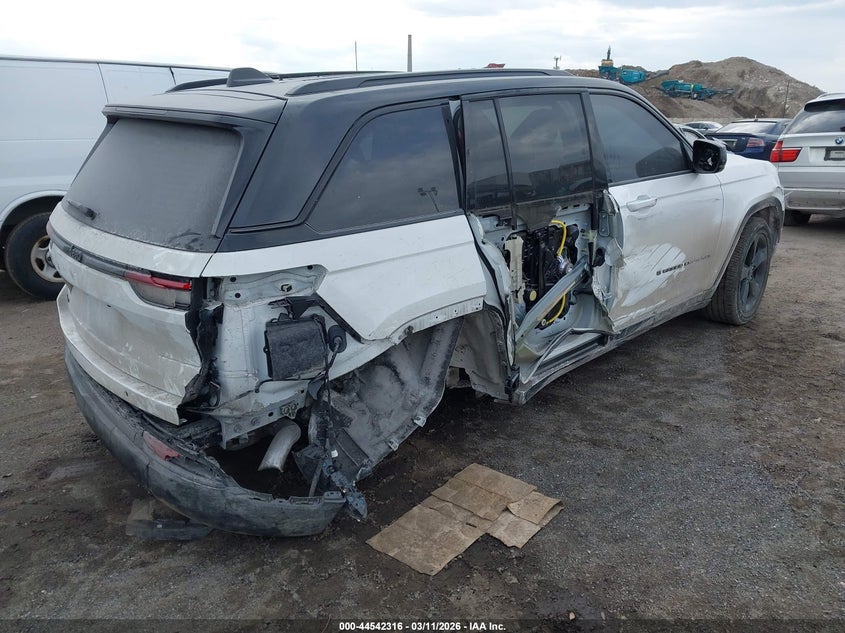 2023 Jeep Grand Cherokee Altitude 4X4