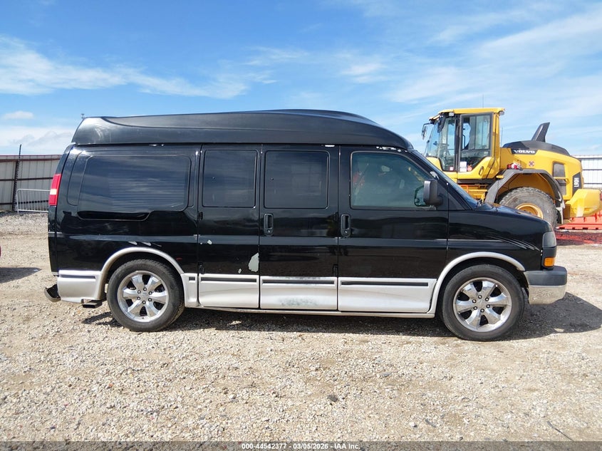 2003 GMC Savana Cutaway Standard/Standard W/C7L/C7N #13
