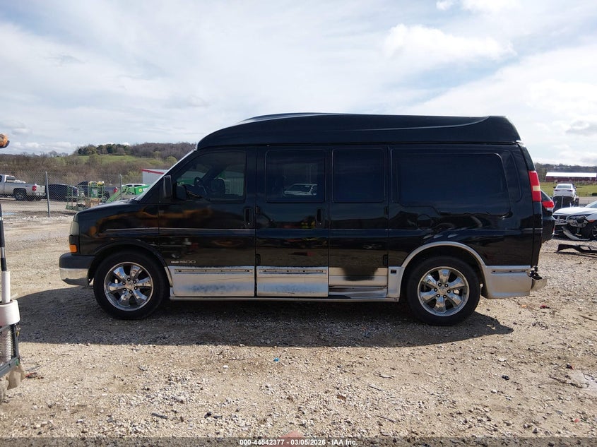 2003 GMC Savana Cutaway Standard/Standard W/C7L/C7N #14