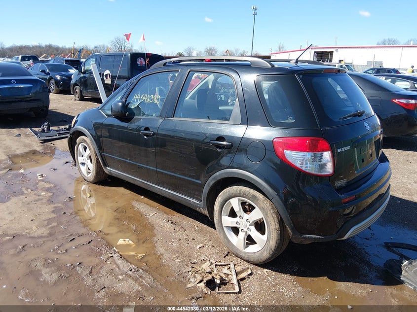 2012 Suzuki Sx4 Premium/Tech Valu Pkg (Nav)