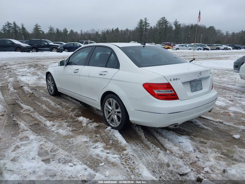 2013 Mercedes-Benz C 300 Luxury 4Matic
