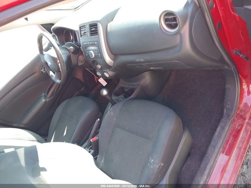 2013 Nissan Versa 1.6 Sl