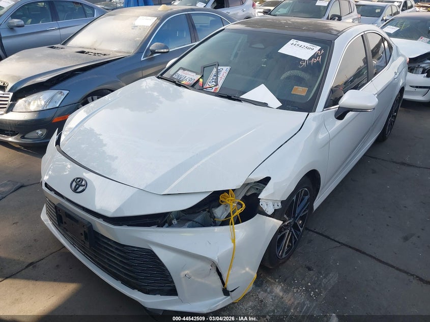 2025 Toyota Camry Xle