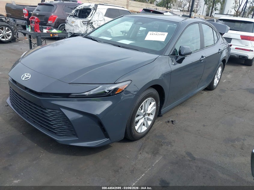 2025 Toyota Camry Le