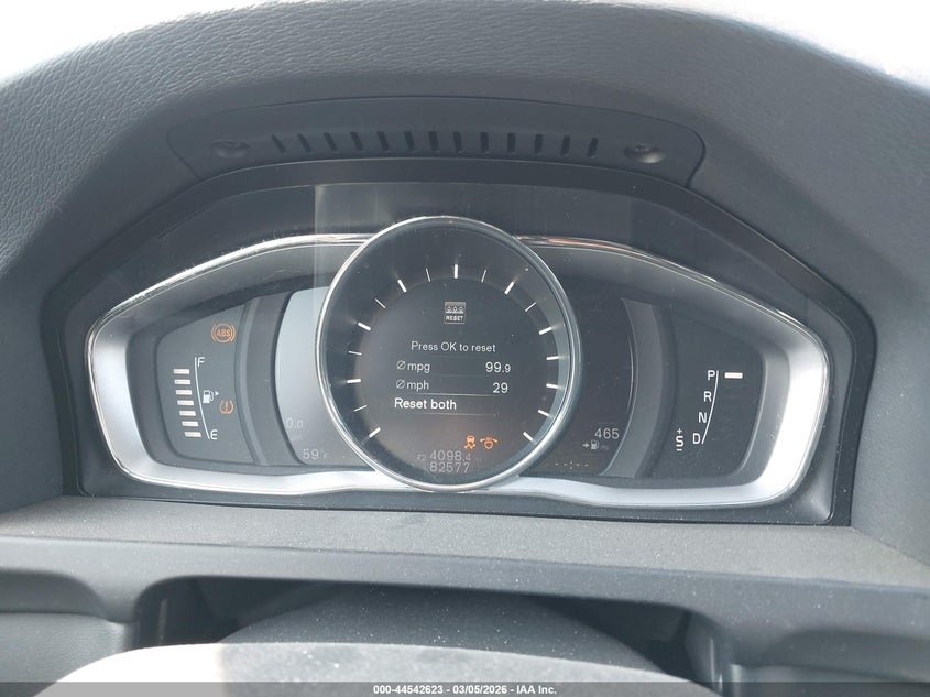 2017 Volvo V60 T6 R-Design Platinum VIN: YV149MSS3H1333984 Lot: 44542623