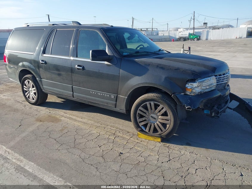 2012 Lincoln Navigator L