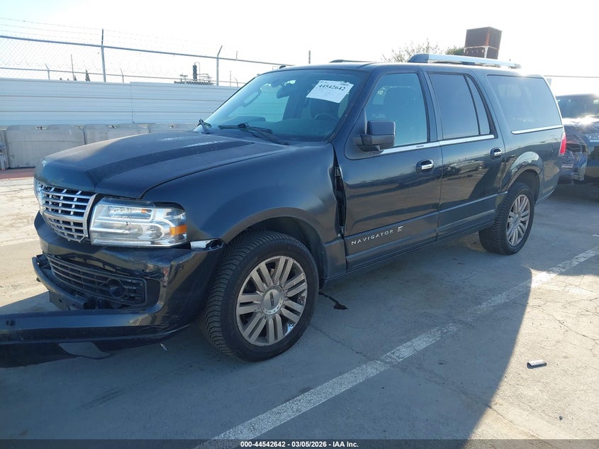 2012 Lincoln Navigator L