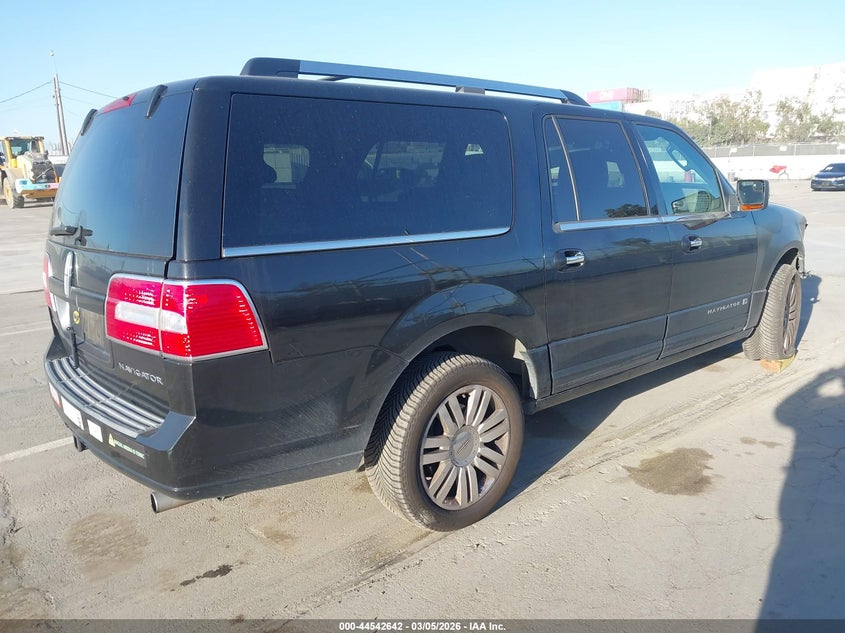 2012 Lincoln Navigator L