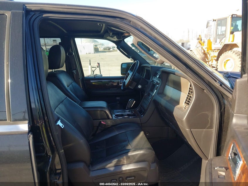 2012 Lincoln Navigator L