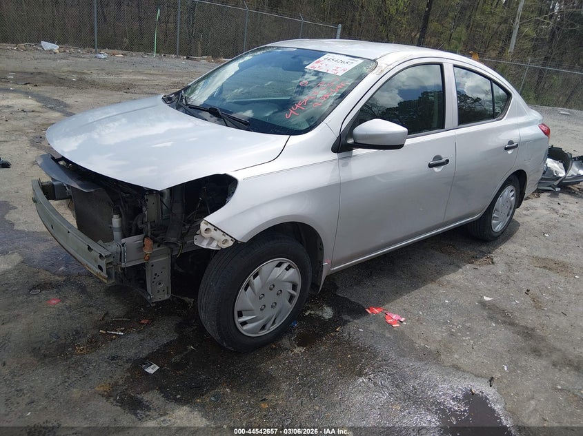 2016 Nissan Versa 1.6 S