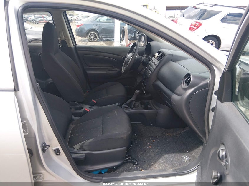 2016 Nissan Versa 1.6 S
