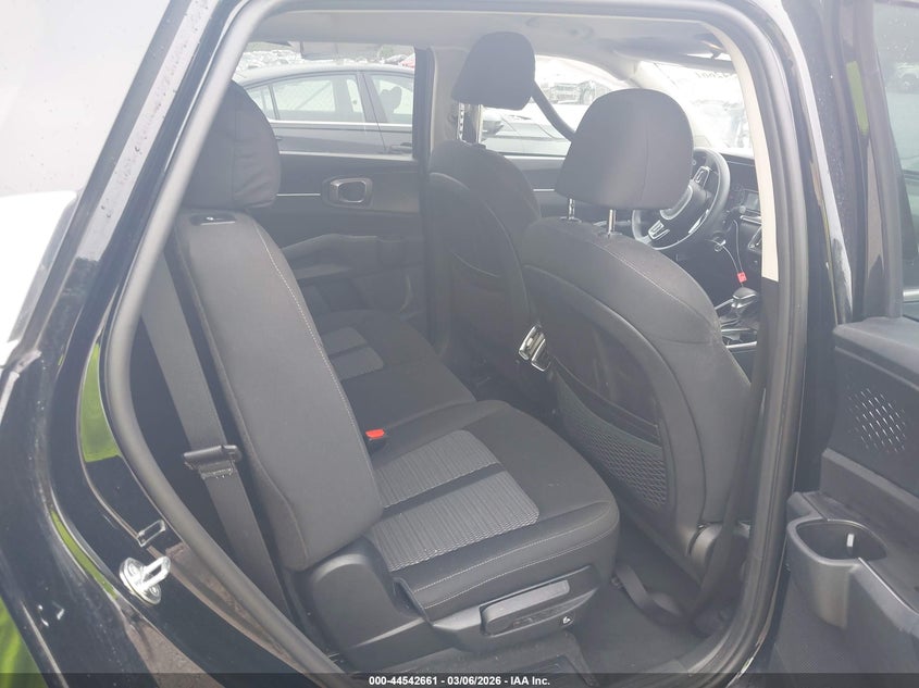 2023 KIA SORENTO 2.5L I-4 DI, DOHC, V(VIN: 5XYRG4LC2PG197189