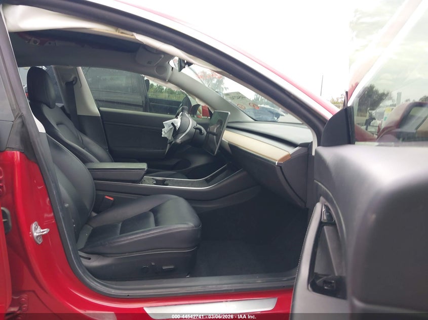 2020 Tesla Model 3 Standard Range Plus Rear-Wheel Drive/Standard Range Rear-Wheel Drive