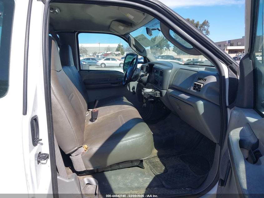 2003 Ford F-350 Lariat/Xl/Xlt