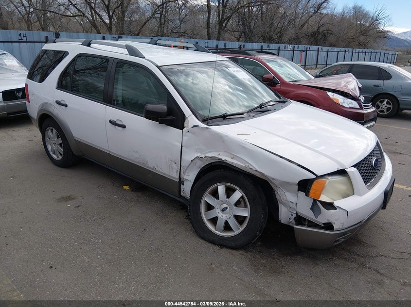 1FMZK01155GA74064 FORD FREESTYLE Photo 1