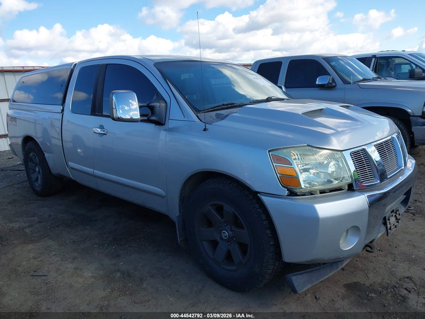 2004 Nissan Titan Xe