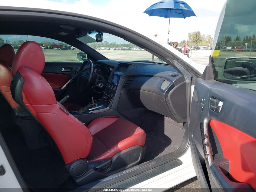 2013 Hyundai Genesis 3.8 R-Spec