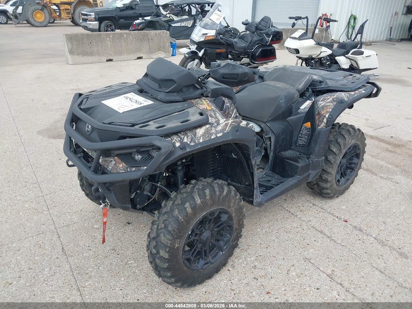 2025 CAN-AM OUTLANDER MAX 999 CC(VIN: 3JB3PA744SJ000434