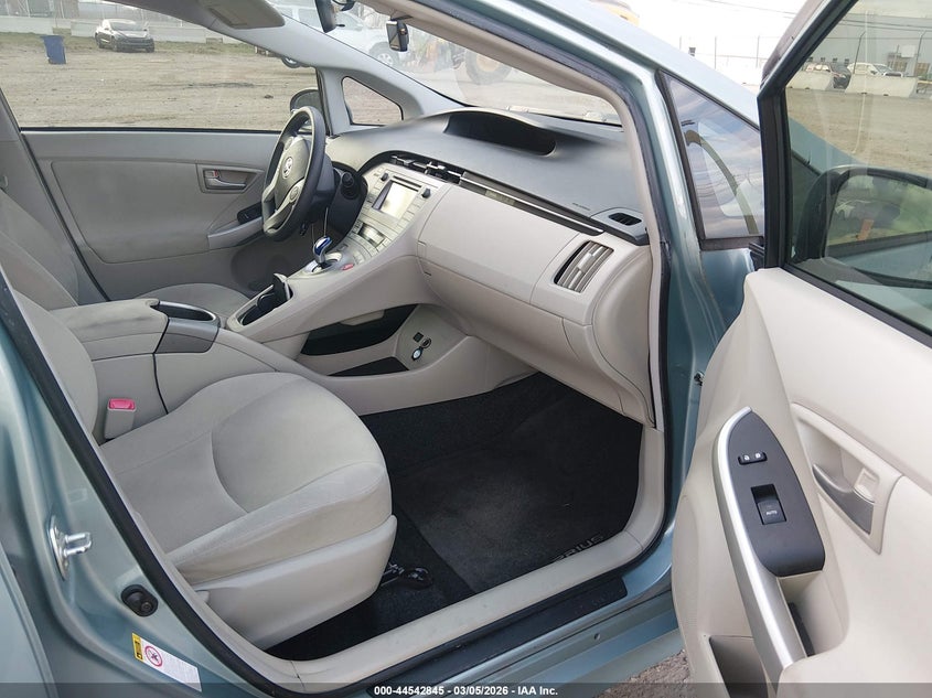 2013 Toyota Prius Three