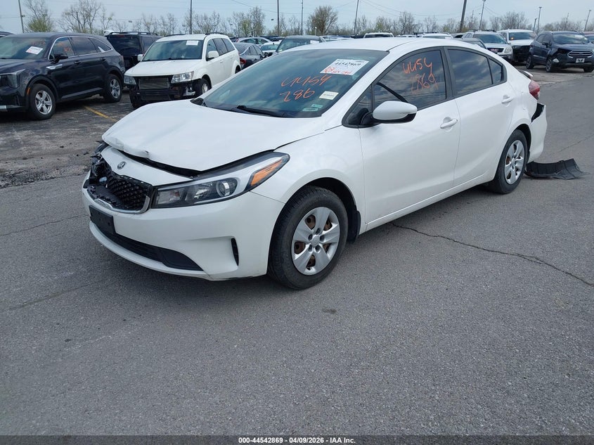 Vin: 3kpfl4a79he113632, lot: 45039692, kia forte lx 20172