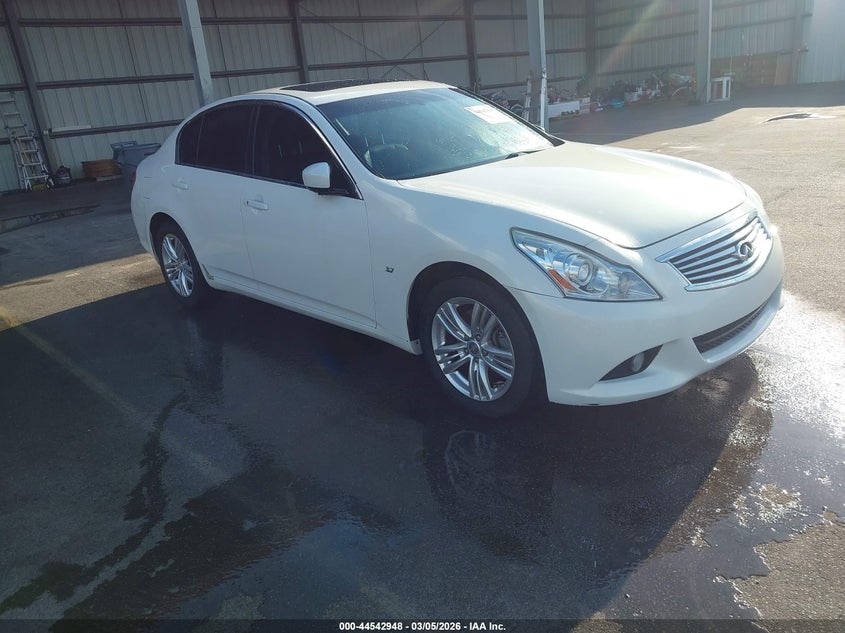 JN1CV6AR2FM521837 INFINITI Q40 Photo 1