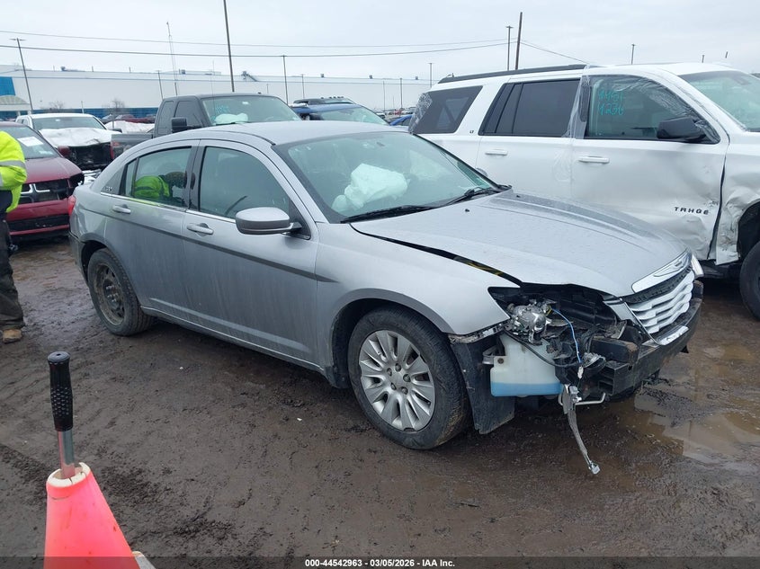 2013 Chrysler 200 Lx
