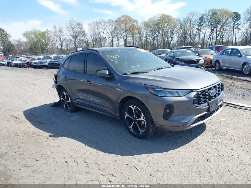 Vin: 1fmcu9na4pua66668, lot: 45039819, ford escape st-line select 2023 img_1