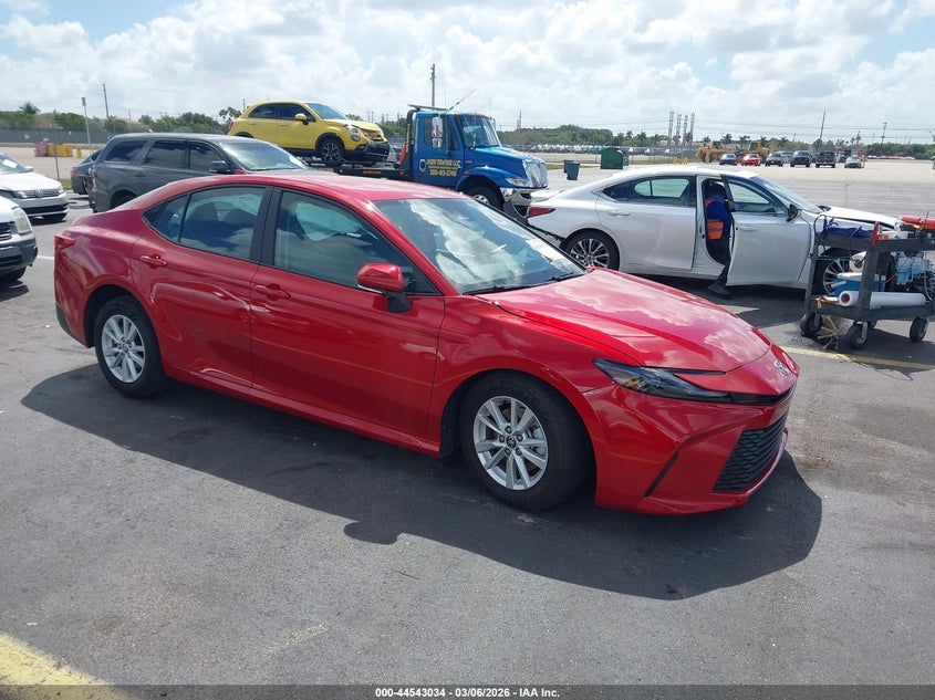 2025 Toyota Camry Le