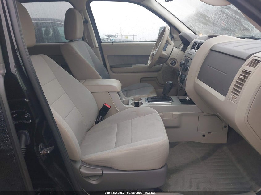 2012 FORD ESCAPE auction photo 5