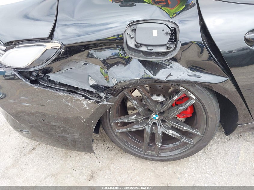 2025 BMW M8 Gran Coupe Competition VIN: WBSGV0C05SCT69698 Lot: 44543065