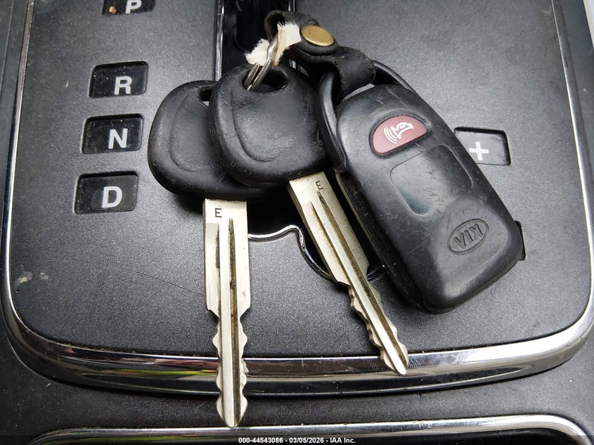 2007 Kia Sorento Lx VIN: KNDJC736975689604 Lot: 44543086