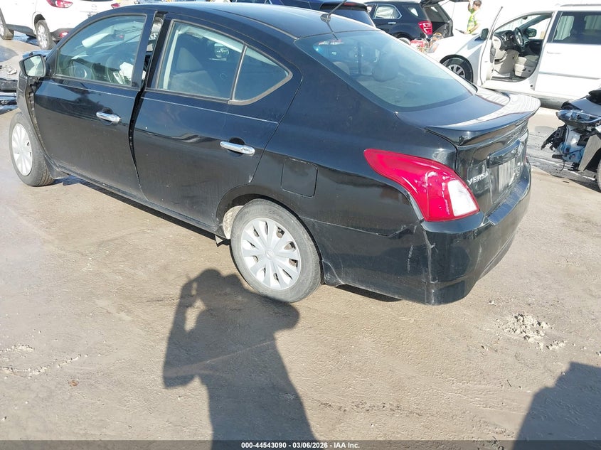 Vin: 3n1cn7ap1jl881494, lot: 45039913, nissan versa 1.6 sv 20183