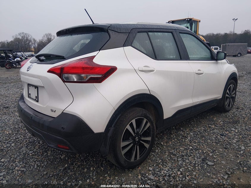 2020 Nissan Kicks Sv Xtronic Cvt