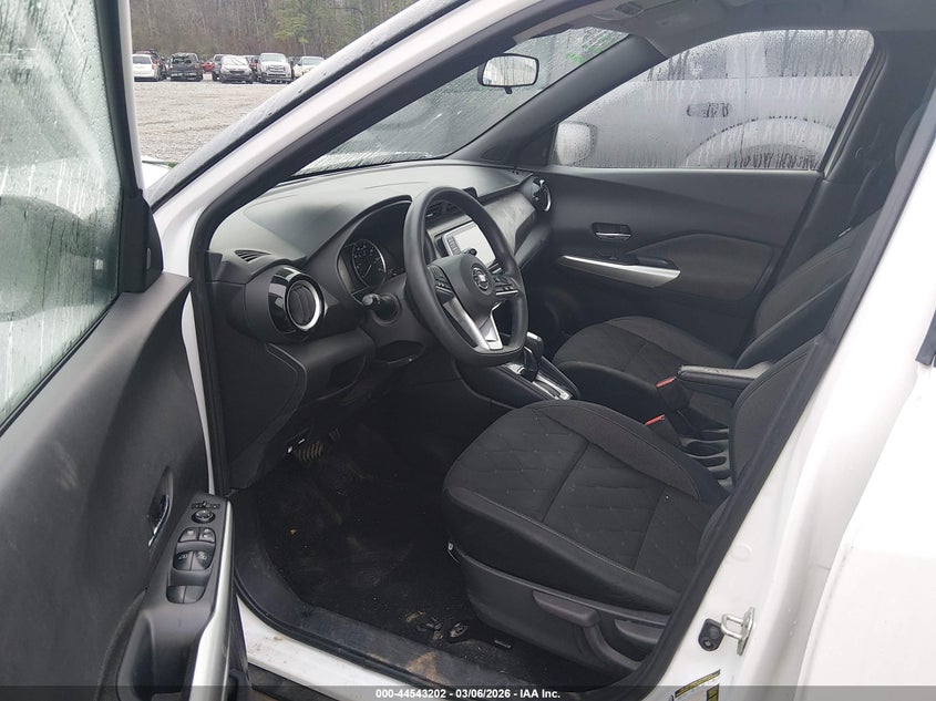 2020 Nissan Kicks Sv Xtronic Cvt