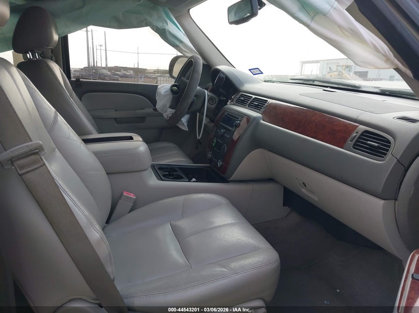 2013 Chevrolet Suburban 1500 Lt