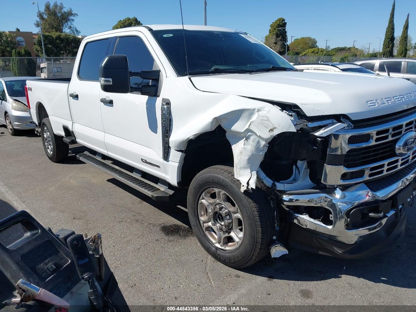 2025 FORD F-250 XLT