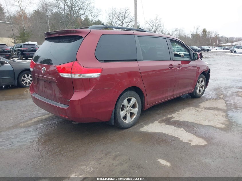 2011 Toyota Sienna Le V6
