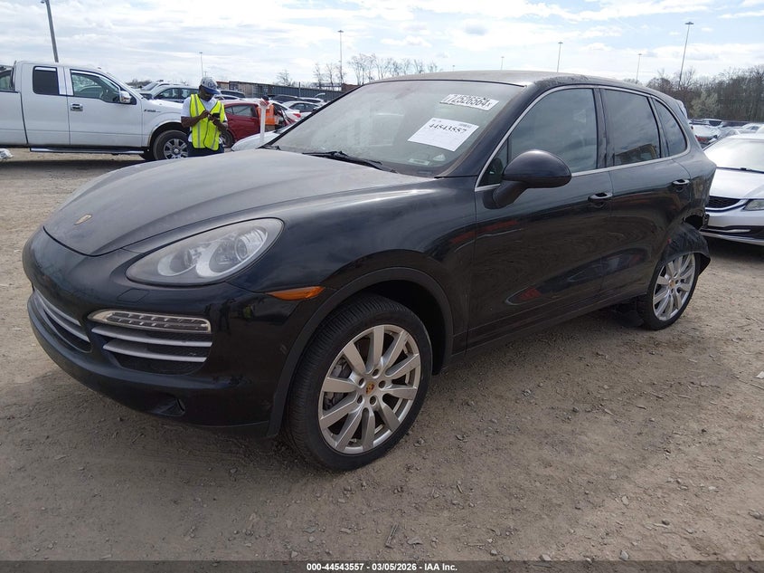 2014 Porsche Cayenne Platinum Edition