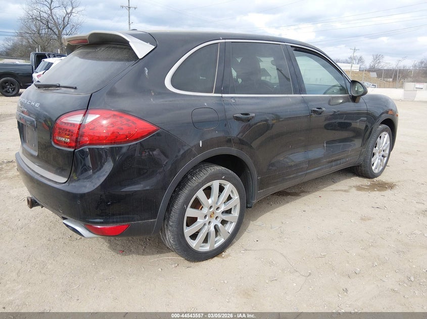 2014 Porsche Cayenne Platinum Edition