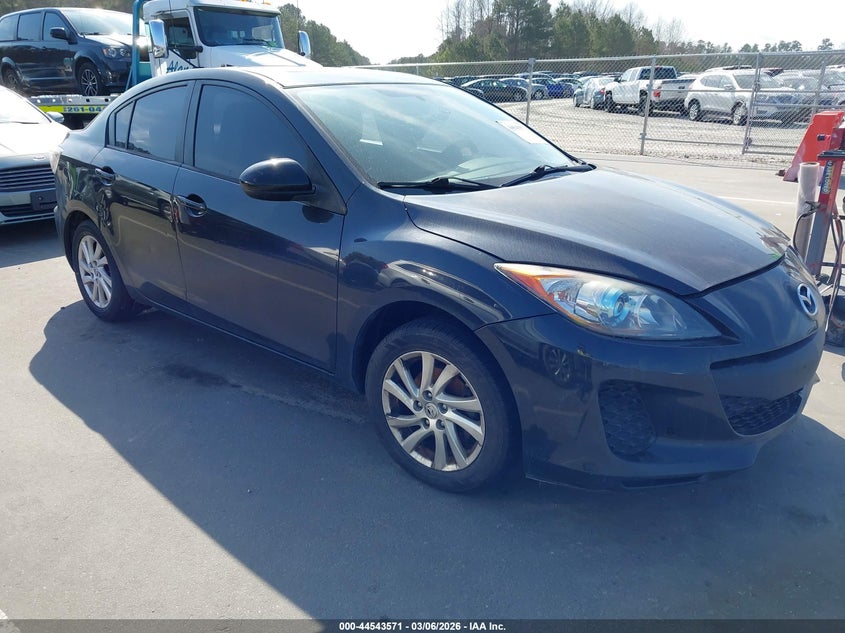 JM1BL1V87C1656103 MAZDA MAZDA3 Photo 1