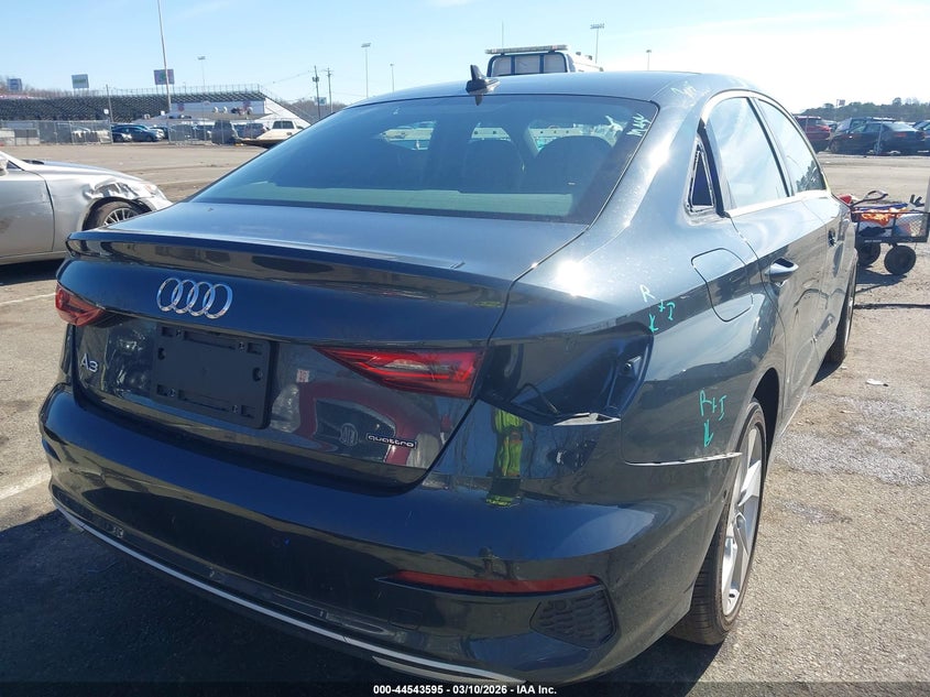 Vin: waugudgy3ra042348, lot: 45040418, audi a3 premium 40 tfsi quattro s tronic 20244