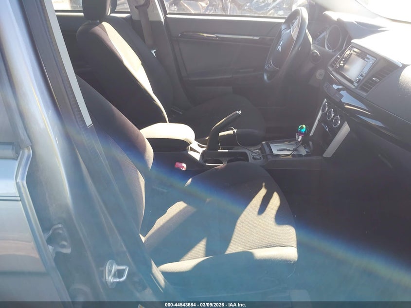 2017 Mitsubishi Lancer Es