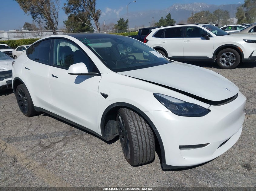 2024 Tesla Model Y Long Range Dual Motor All-Wheel Drive