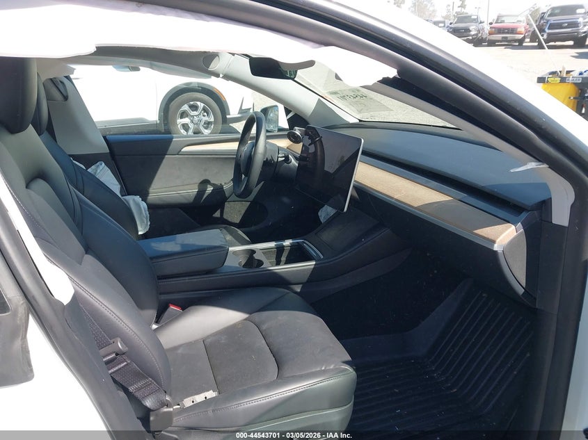 2024 Tesla Model Y Long Range Dual Motor All-Wheel Drive