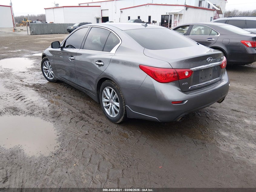 2015 Infiniti Q50 Premium