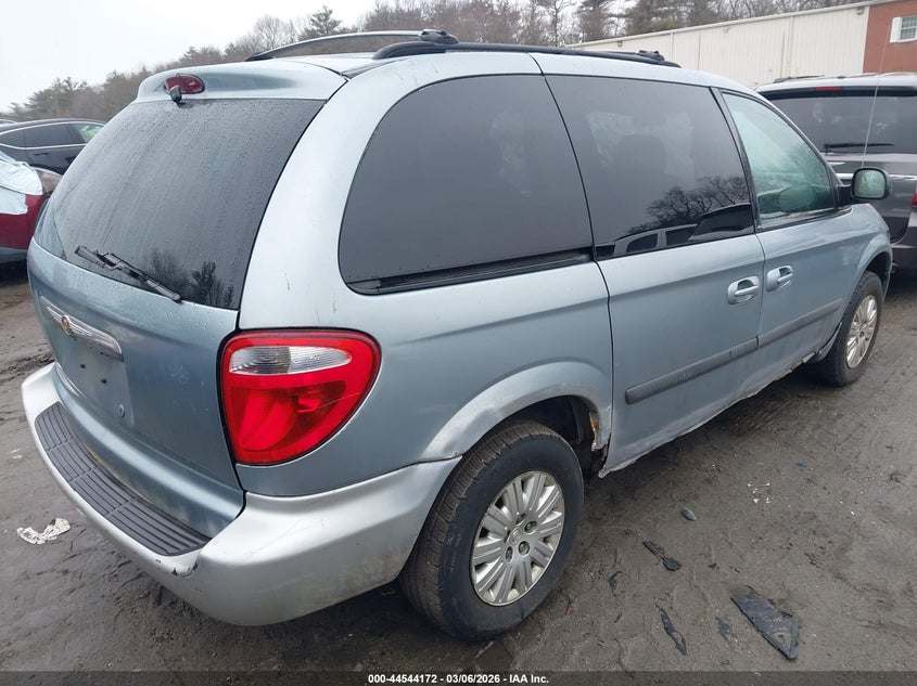 2006 Chrysler Town & Country